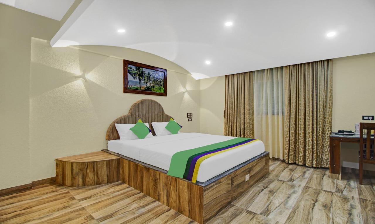 Treebo Majestic Palms, 2 Km From Colva Beach บีนอลิม ภายนอก รูปภาพ