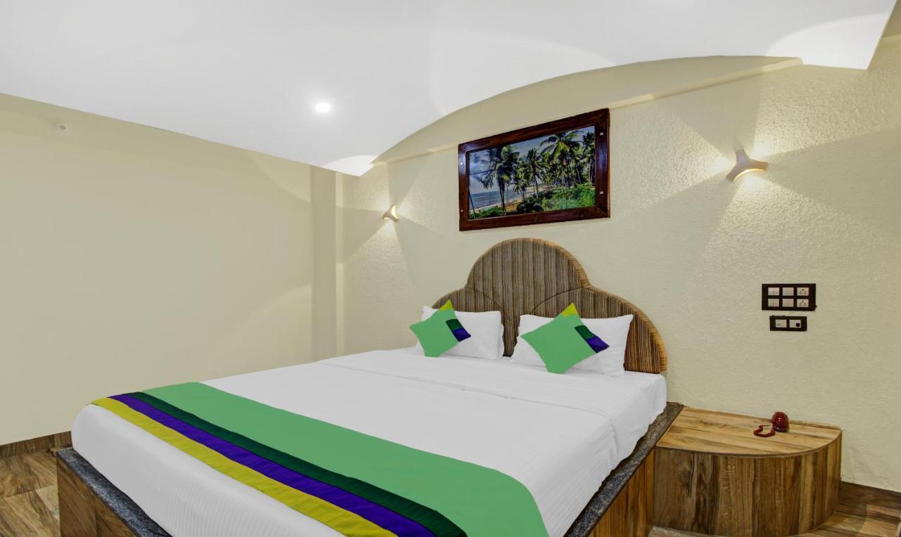 Treebo Majestic Palms, 2 Km From Colva Beach บีนอลิม ภายนอก รูปภาพ