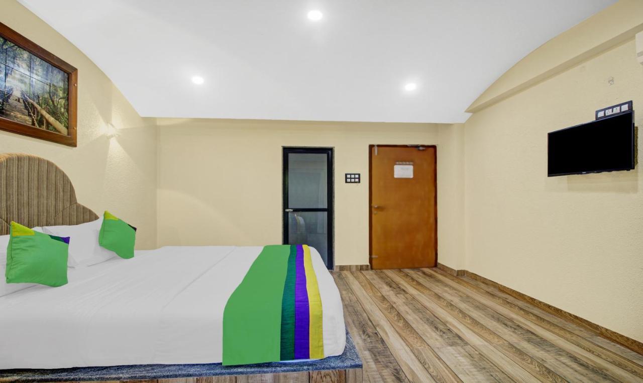 Treebo Majestic Palms, 2 Km From Colva Beach บีนอลิม ภายนอก รูปภาพ