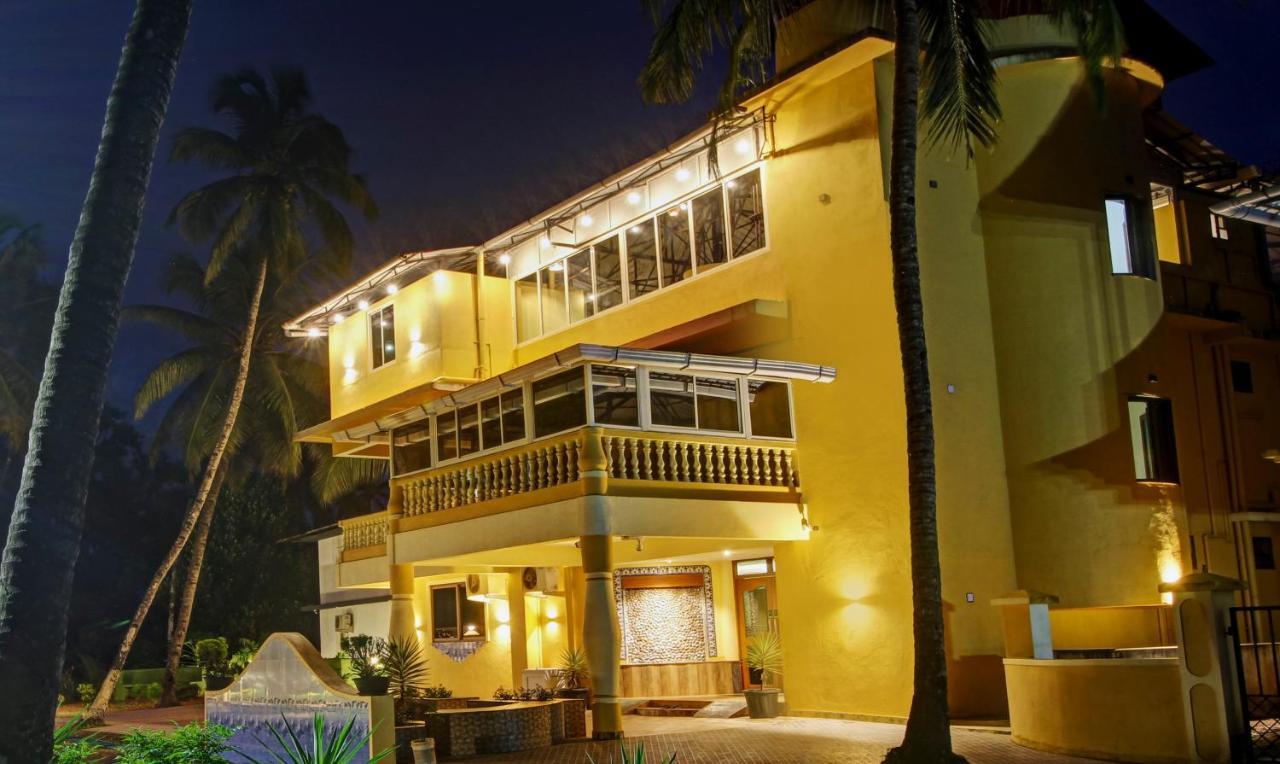 Treebo Majestic Palms, 2 Km From Colva Beach บีนอลิม ภายนอก รูปภาพ