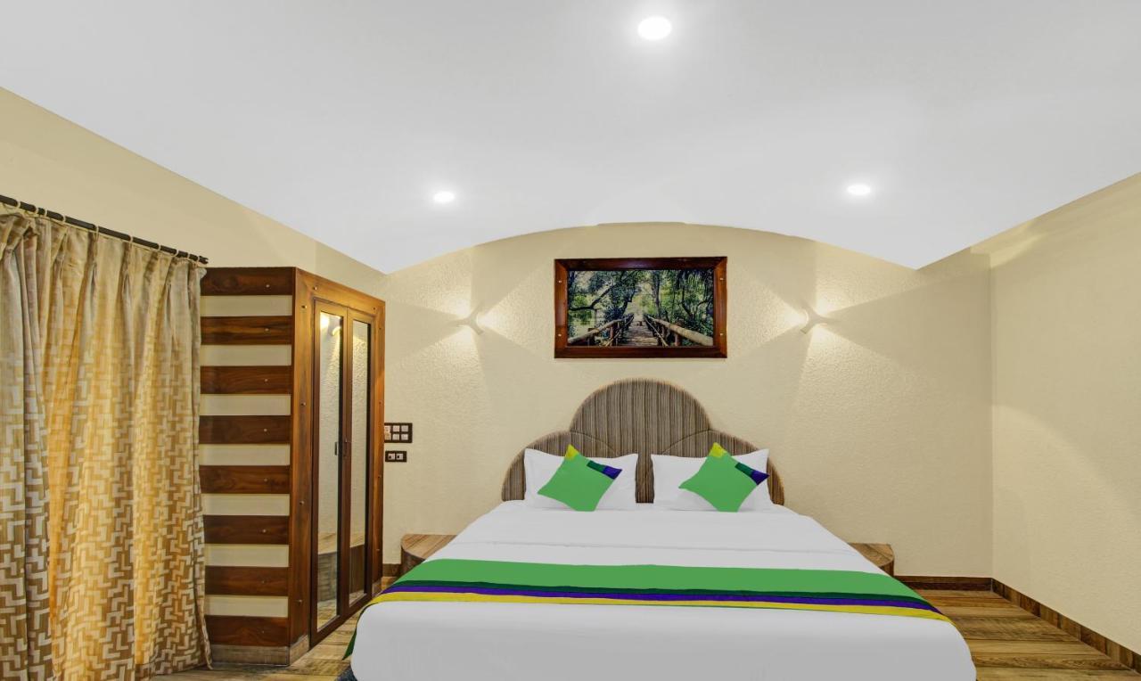 Treebo Majestic Palms, 2 Km From Colva Beach บีนอลิม ภายนอก รูปภาพ